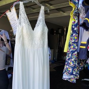 Wedding/prom/formal dress